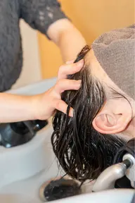【コリ・眼精疲労改善・睡眠の質向上🍃】シャンプー+ヘッドスパ30分