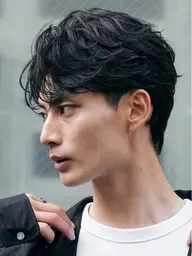 【骨格矯正カット➕フェザーパーマ】    軽さ・束感・毛流れを叶える、今人気のフェザーパーマ🪶
