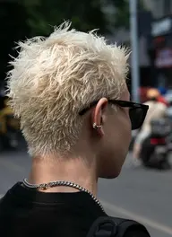🔥カット+ブリーチ×2🔥抜きっぱなしで垢抜け^_^