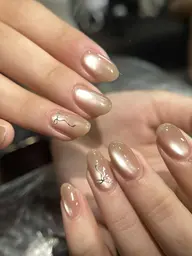 🌸チップ長さ出し10本【オフなし】❣️マグネット❣️ミラー❣️ラメネイル ケア込み、1色追加500円