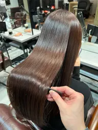 【🫧平日限定🫧】《ロイヤル縮毛矯正＋髪質改善トリートメント＋カット》✨光沢のある"美髪"✨※ブリーチ毛＋11000円