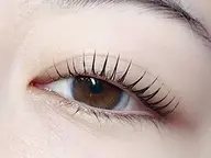 《ご新規様限定》【大人気♥️フェニックスコーティング仕上げ】トレンド束感まつげパーマ(上)!!うる艶束感まつ毛に変身♡♡