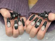 ストーン付け放題・チップ長さだし💅し放題持ち込みデザイン🍎『オフ込み』¥16,600