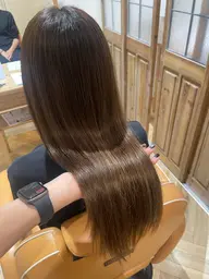 カット💇‍♀️＋リタッチカラー＋トリートメント ¥15180