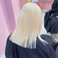 【韓国𝐢𝐝𝐨𝐥 🫧】ブロンド𝐡𝐚𝐢𝐫 👱🏻‍♀️抜きっぱなしブリーチ＋2stepケアTR🐺🖤