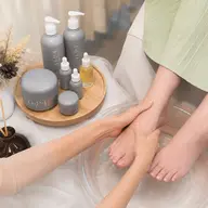👣足元まるごとケア♪【角質ケア付き】フットワンカラー ¥8,000(オフなし)