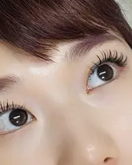 フラットラッシュ200本まで付け放題✨(オフ込みアイシャンプー付き)