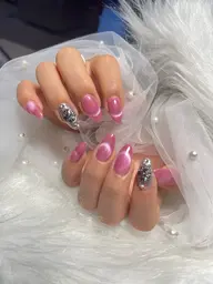 60分シンプルネイルやり放題& パーツ付け放題🌟持ち込みデザインok★フィルイン対応★オフ・ケア込み