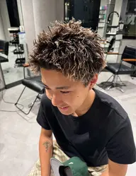 【メンズ限定】🎅カット➕パーマ➕ハイライト➕スタイリング剤WAXプレゼント🎅