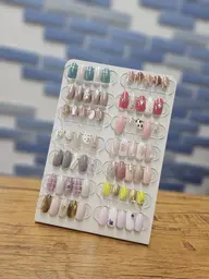 (オフの無い方)ハンド選べるデザイン¥6250→¥5500