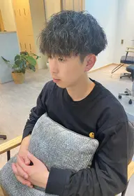 カット+ツイストスパイラルパーマ