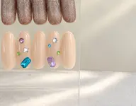 流行💅ビジューネイル💎