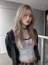 【ハイトーン限定🌟】お出かけ前に👯♀️ヘアセット(コテ巻き,ストレート)