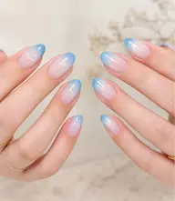 爪が長く見えて可愛い💖ネイルデザイン💅(グラデーション)(オフ込み)