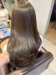 Aujuaインメトリー 髪質改善効果のあるAujuaトリートメント ブリーチ毛さんにおすすめのトリートメントです🤍