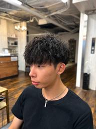 【ミニモ価格】《メンズパーマ》 ツイストスパイラル系パーマ+メンズカット ¥2,500