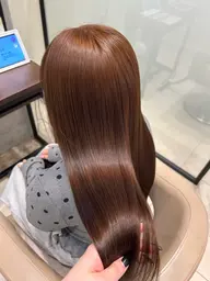 【人気No.1】朝のアイロン卒業✨梅雨のうねり解決ストレート&保湿トリートメント