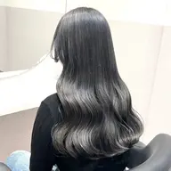 🎀黒染めを使わないトーンダウン+顔まわりカット(前処理トリートメント付)