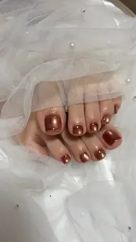 ✨予約殺到中🎀うる艶フットネイル👣🤍ちゅるんマグネットorミラーでサンダル映え💖✨カラー豊富🌺✨