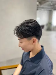 【平日初回限定】眉毛スタイリング+メンズカット+フェザーパーマ