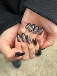 オフ込み150分 デザイン💅自由ニュアンスネイル、10代20代に流行りの派手なデザインは再現が難しい可能性がございます