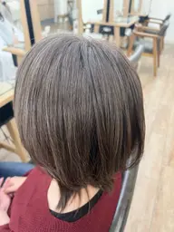 🍄カット+脱白髪染めカラー+トリートメント ¥11000