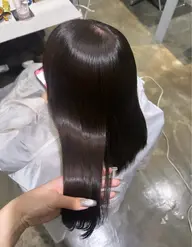 リピーター様限定で、ワンカラーに+超音波トリートメント付きのメニューになります🫶🏻✨