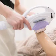 2種類の光で効果&美肌✨痛みの少ない全身脱毛(顔・VIO込)※前日に背面以外の剃毛をお願いいたします