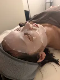 【剥けないスキングローケア&透明感パック】