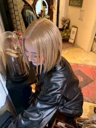 撮影あり📸ブリーチ込みWカラー➕ platinumトリートメント