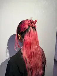 お出かけ前に🧚🏻 巻き髪・ハーフアップ