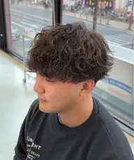 【無造作スタイル🌊/メンズ限定】　　メンズカット＋波巻きパーマ🌀（ケアパーマ）