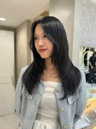 【10代、20代限定✨、レディースカット】カット✂️＋シャンプーブロー🫧