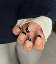 フレンチネイル (オフ込み)🎀 5,500円✨