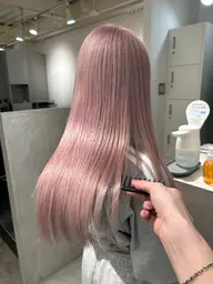 【一撃💥ハイトーン👩🦳黒染め履歴にオススメ‼️】ハイブリーチ(ブリーチ2回)+透明感カラー+カット+TR⭐️