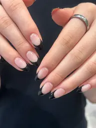 フレンチネイル⭐︎オフなし⭐︎※マット色のみでベースはクリア