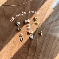 SNSで話題沸騰中✨4月3名様限定⭐️耳ツボジュエリー👂🏻💎10粒(片耳5粒)