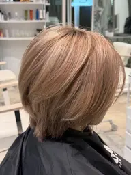 🧑🎓【ミニモ学割】👩🎓似合わせカット✂️&ダブルカラー(ブリーチカラー)🩵