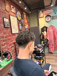 カット、パーマ