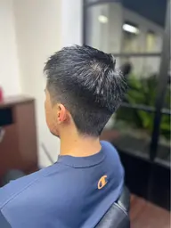 刈り上げスタイルカット+シャンプーブロー