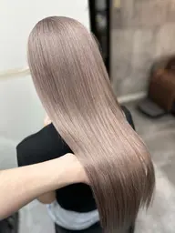 W color 💛