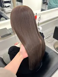【艶ストレート】縮毛矯正+似合わせカット