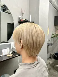 ✨似合せカット+ブリーチカラー✨