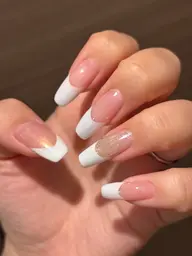 【練習モデルハンド🖐️】フレンチネイル/オフ+1100円