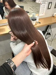 《8月限定メニュー🌻》髪質改善ストレート＋Aujuaケアマスク トリートメント