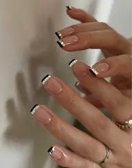 𝐻𝑎𝑛𝑑 カラー+カラーフレンチ組合せ