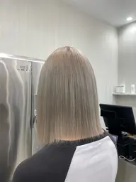 ホワイト系🤍ブリーチ➕トリートメント