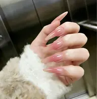 大人気！10本長さ出しチークネイルオフ有り🩷パーツ2個付き