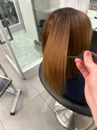【明日から艶髪に✨✨】縮毛矯正/髪質改善ストレート➕業界最高峰3stepトリートメント➕毛先調整カット