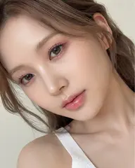 眉の濃さが気になる方へ◎ふんわり柔らかく仕上がる美眉wax&カラー ¥8,500